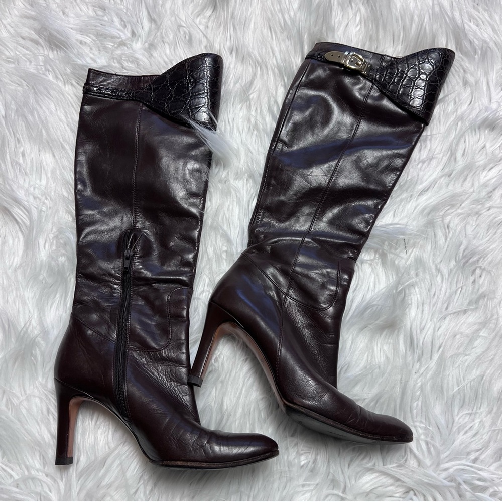 Gucci Gold buckle knee high Dark Brown Leather Heeled Boots